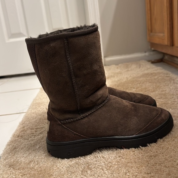 UGG Brown Shearling Boots - Picture 4 of 9